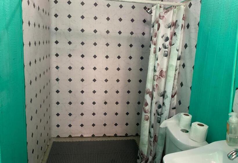 פנסיון Simple Rustic Studio Deluxe Bed In Tropical Fruits Garden