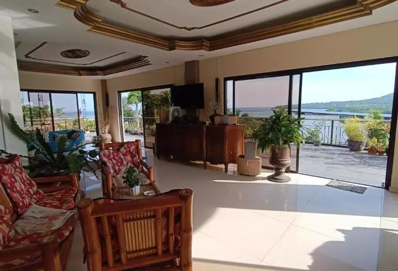 Majatalo Verano Guesthouse