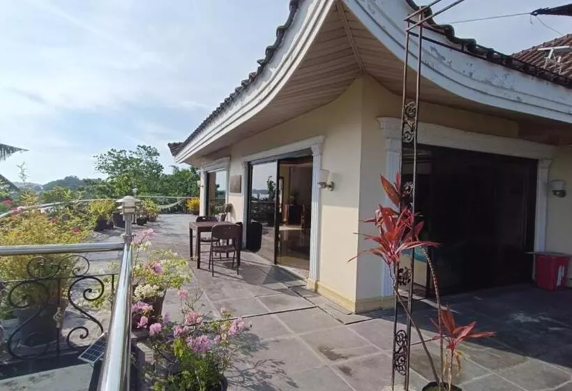 Majatalo Verano Guesthouse
