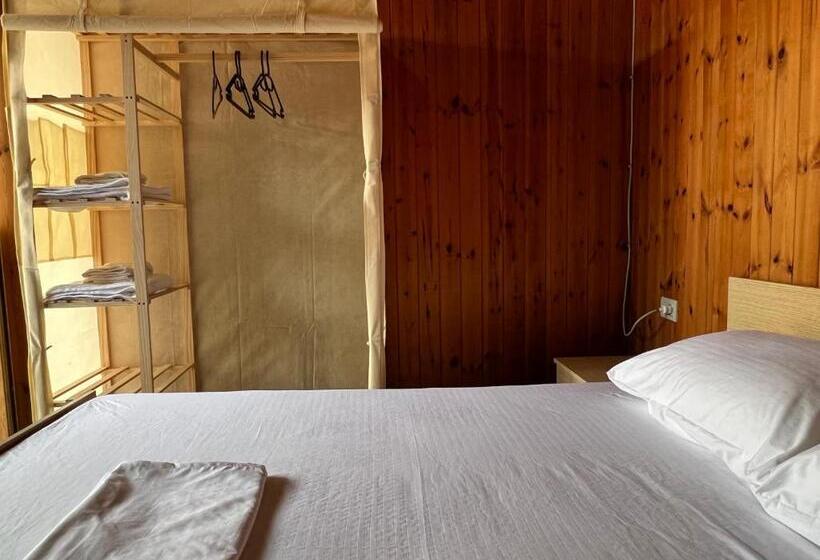 استراحتگاه Miqt Beach   Bungalows