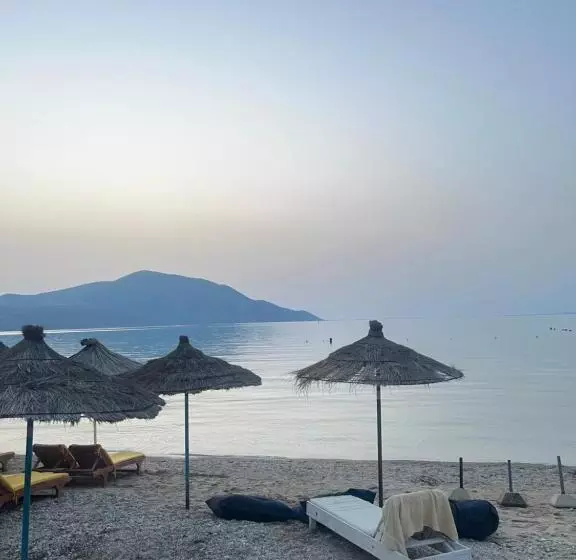 リゾートホテル Miqt Beach   Bungalows