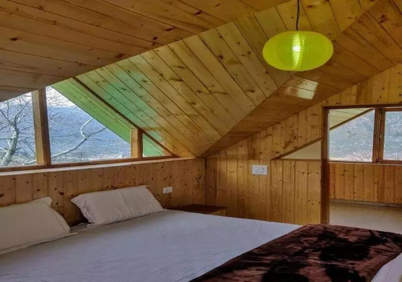 Lomakeskus Shivam Cottage Naggar, Manali