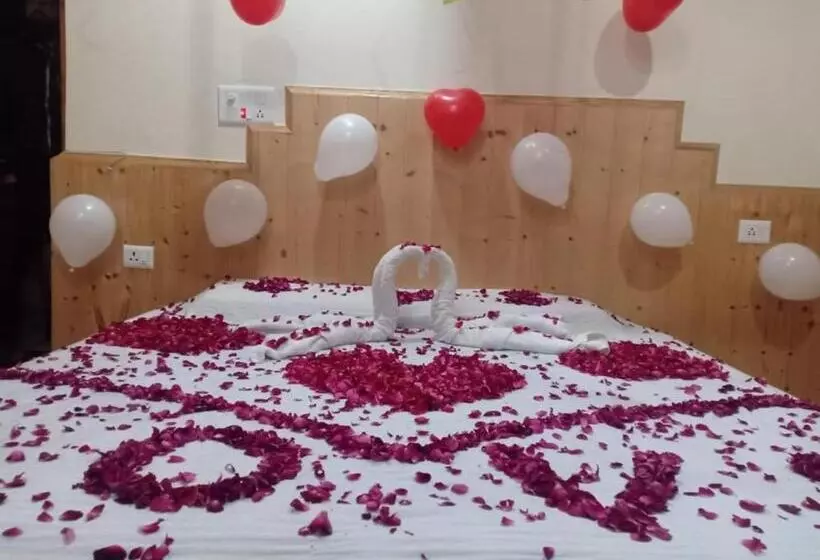Lomakeskus Shivam Cottage Naggar, Manali