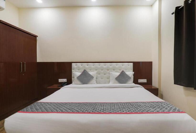 Townhouse 1259 Hotel Trijal Inn