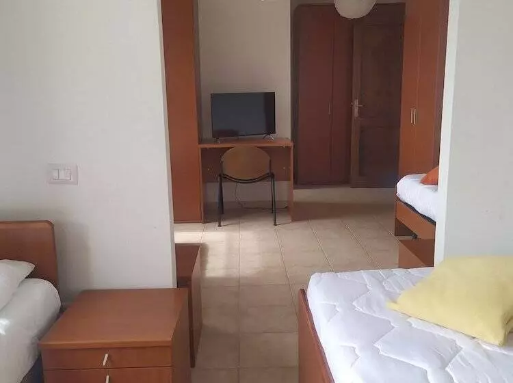 Room In B&b   Note Di Stelle Resort A Marrubiu