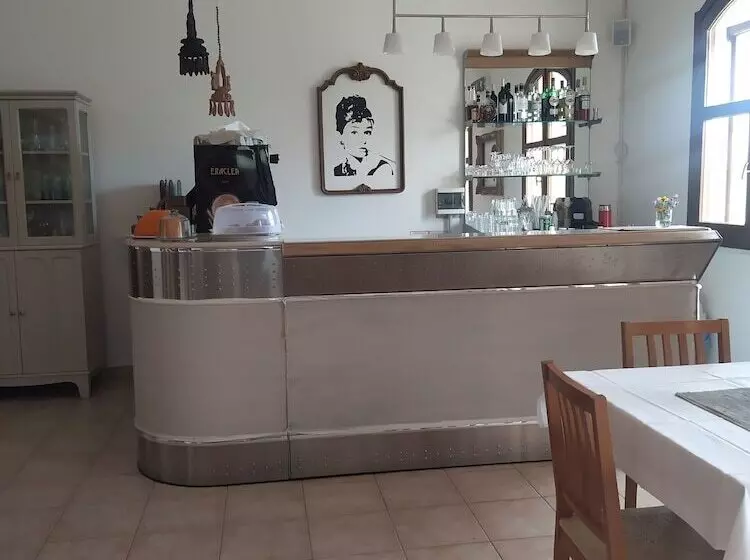 Room In B&b   Note Di Stelle Resort A Marrubiu