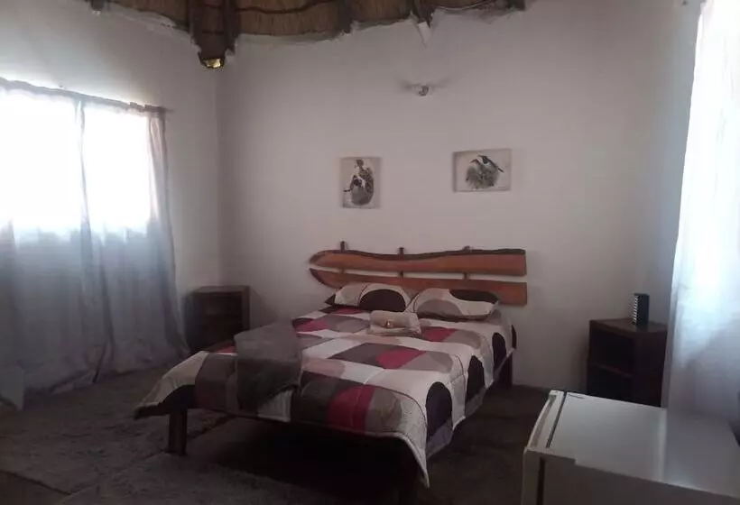 تختخواب و صبحانه Mpora River Lodge