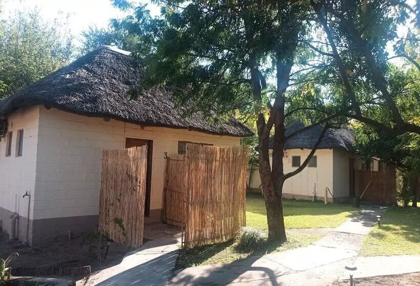 تختخواب و صبحانه Mpora River Lodge