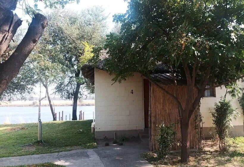 تختخواب و صبحانه Mpora River Lodge