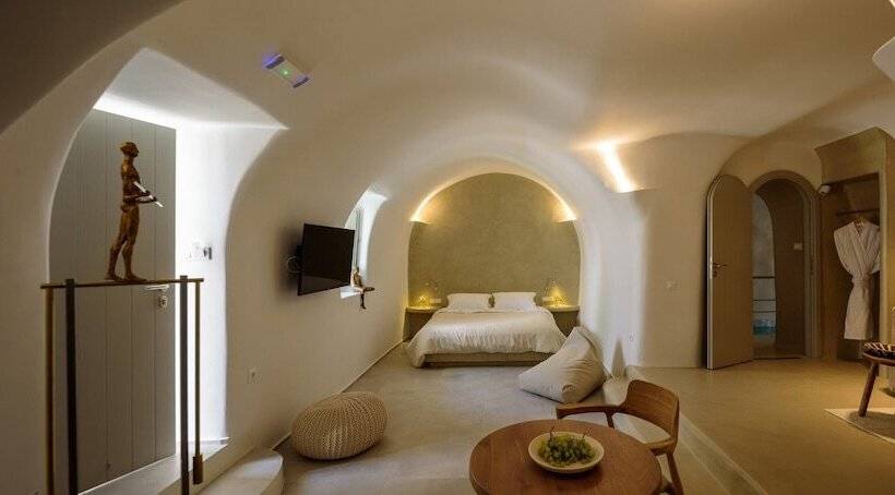 تختخواب و صبحانه Oia Treasures Art Suites