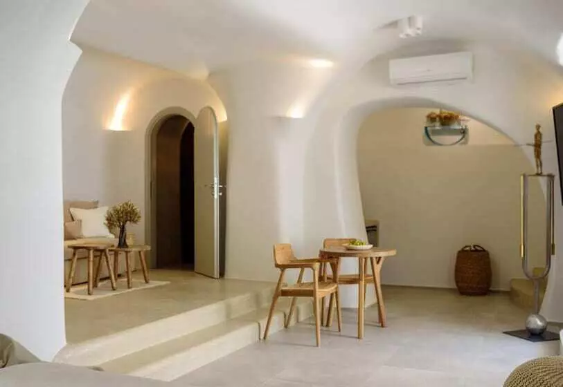 تختخواب و صبحانه Oia Treasures Art Suites