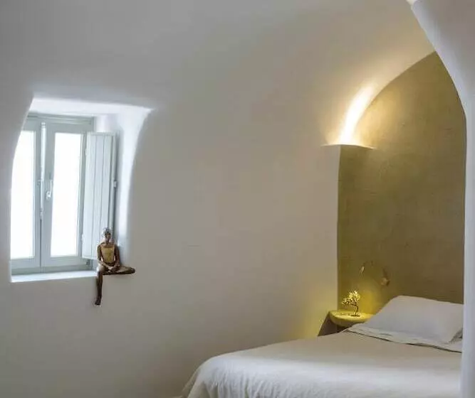 تختخواب و صبحانه Oia Treasures Art Suites