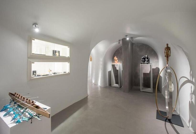 تختخواب و صبحانه Oia Treasures Art Suites