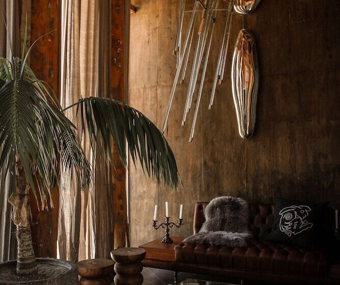 Casa Silencio Hotel Boutique & Distillery