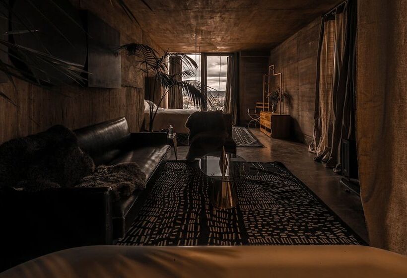 Casa Silencio Hotel Boutique & Distillery