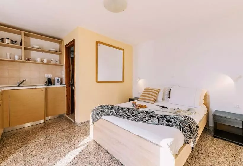 Hotelli Arte Lindos Suites