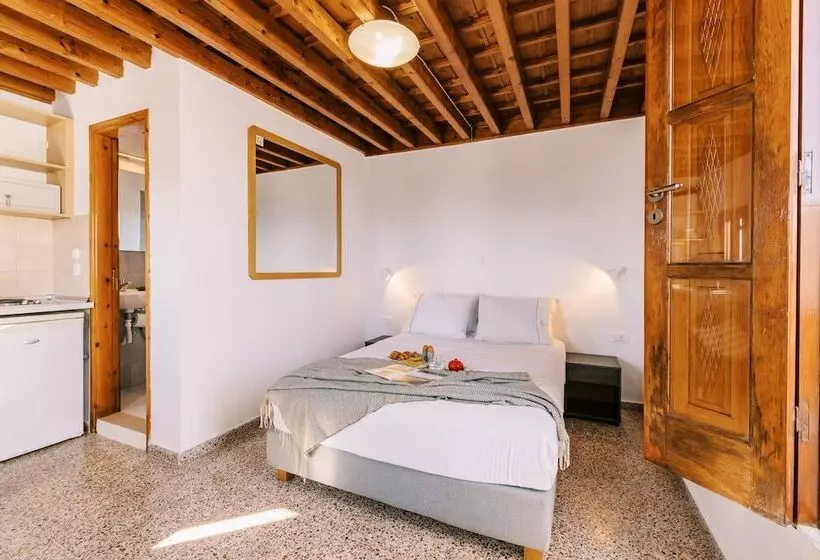 Hotelli Arte Lindos Suites