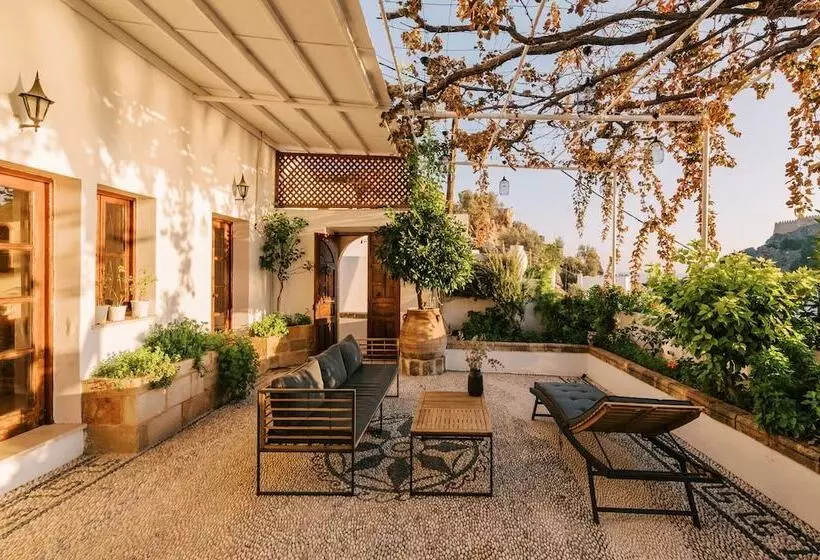 ホテル Arte Lindos Villa