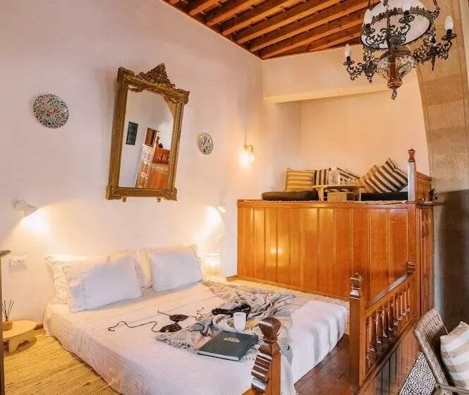 ホテル Arte Lindos Villa