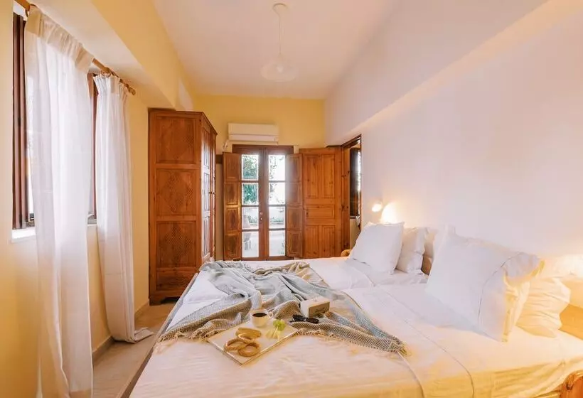 ホテル Arte Lindos Villa