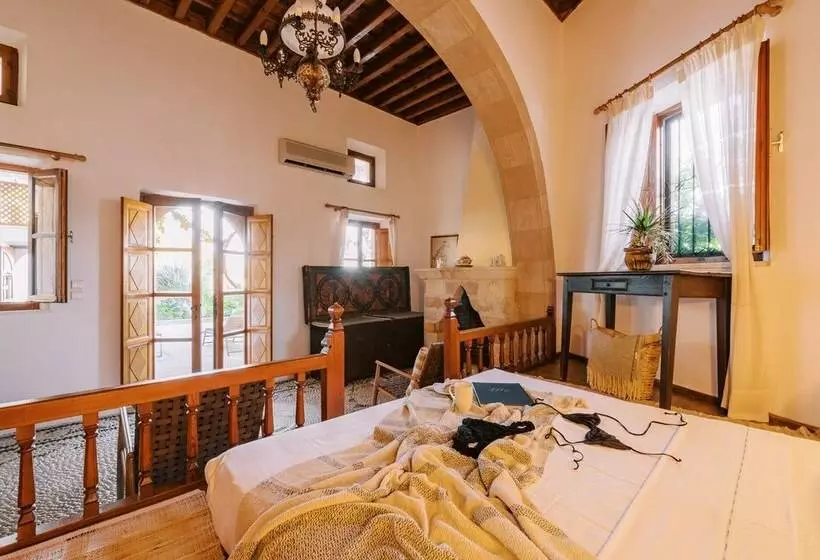 ホテル Arte Lindos Villa
