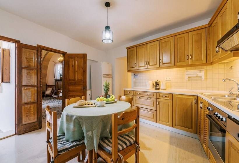 Отель Arte Lindos Villa