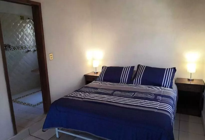 ホテル Casa Allende