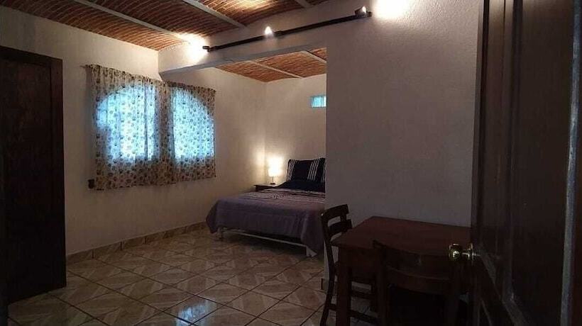 فندق Casa Allende