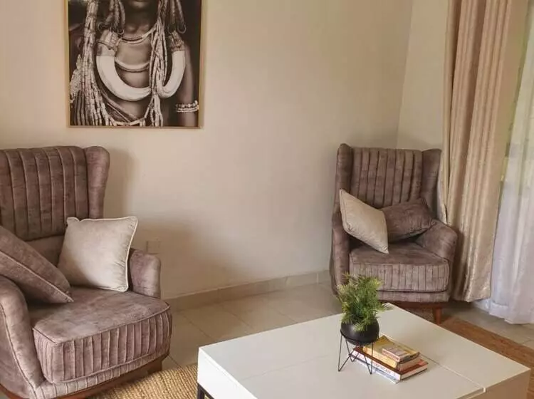 هتل Lagoon Resort & Spa