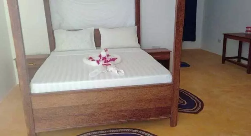 Hotelli Majani Breeze