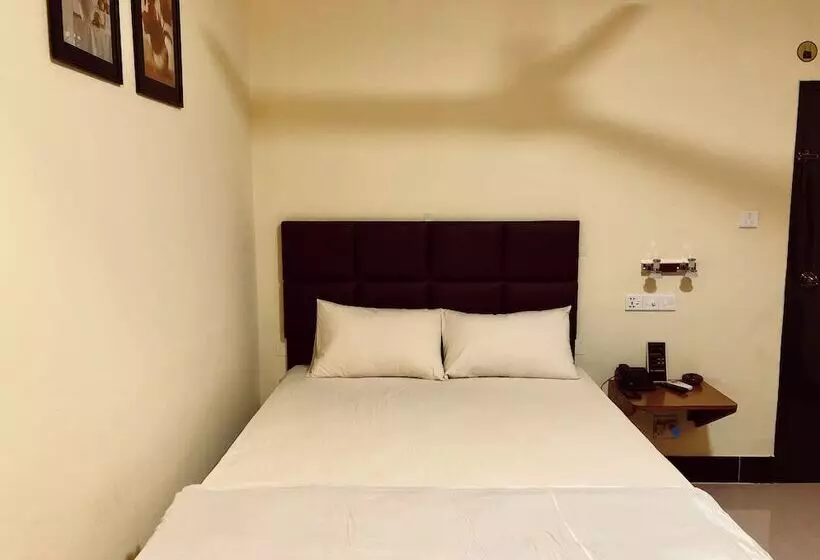 هتل Q Palace