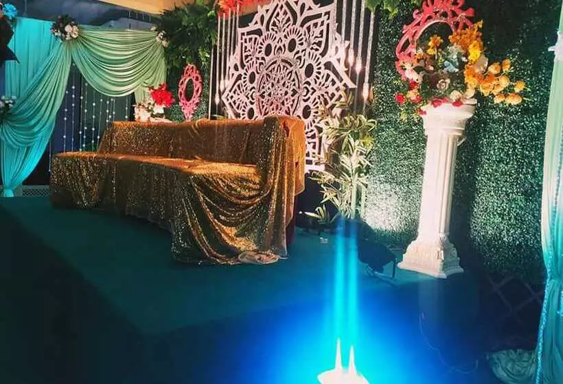 هتل Q Palace