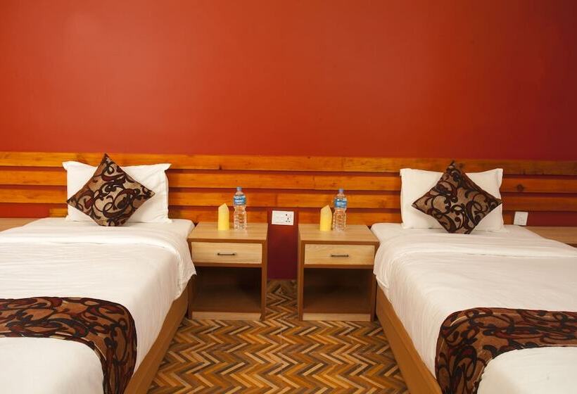 هتل Riverside Jungle Retreat