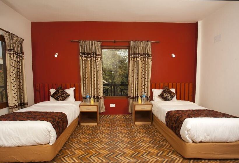 هتل Riverside Jungle Retreat