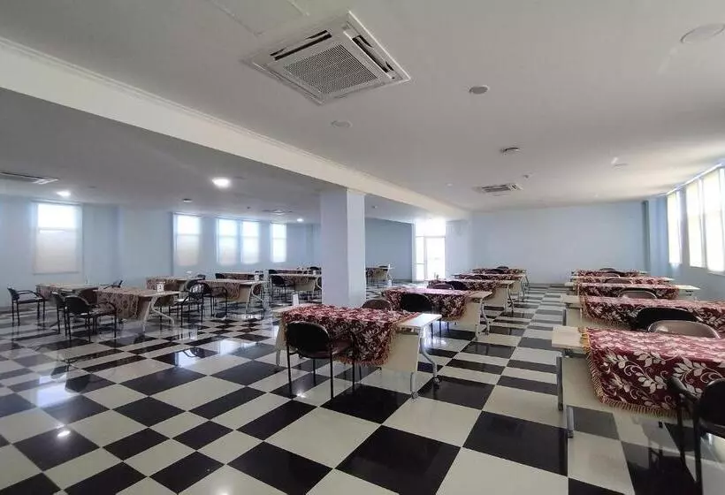 Hotelli Sutha Inn Syariah