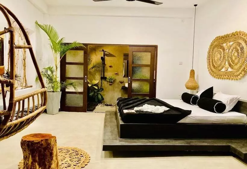 Hotelli The Jini House   Kabalana