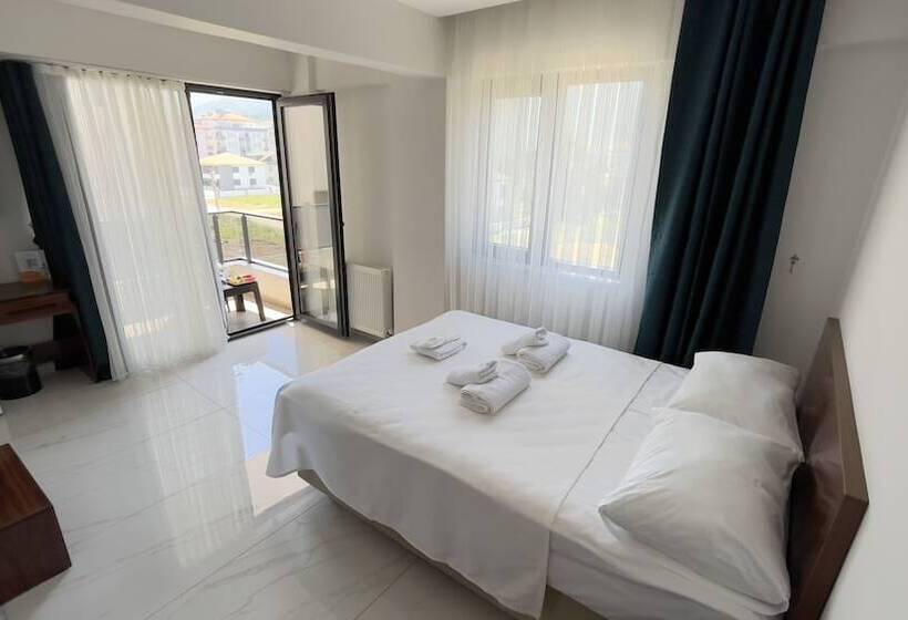 בית מלון כפרי The Lavington