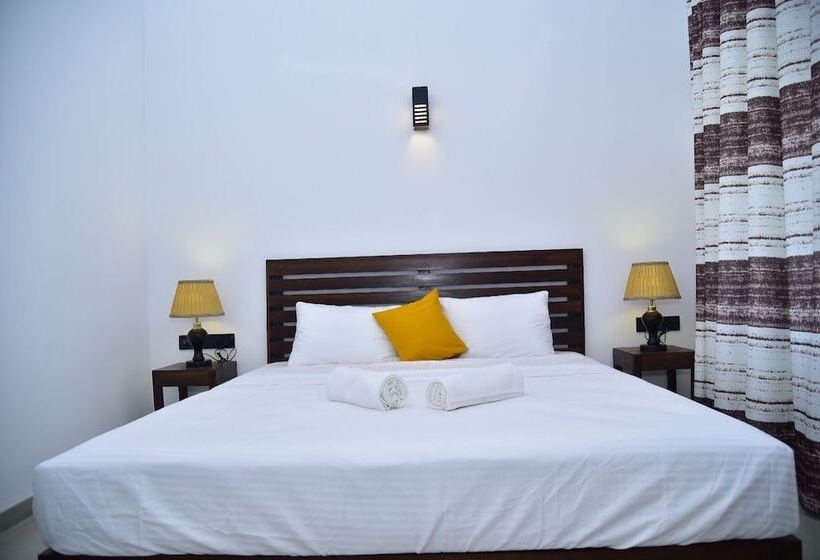 فندق Thihawa Eco Huts Yala