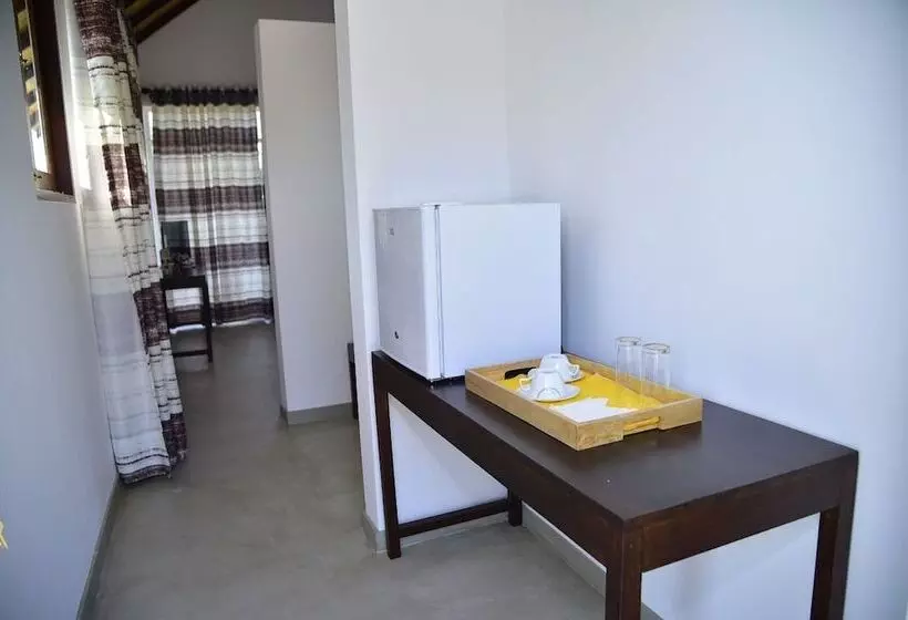 Hotelli Thihawa Eco Huts Yala