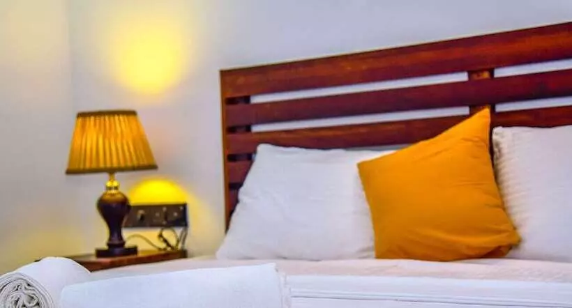 Hotelli Thihawa Eco Huts Yala