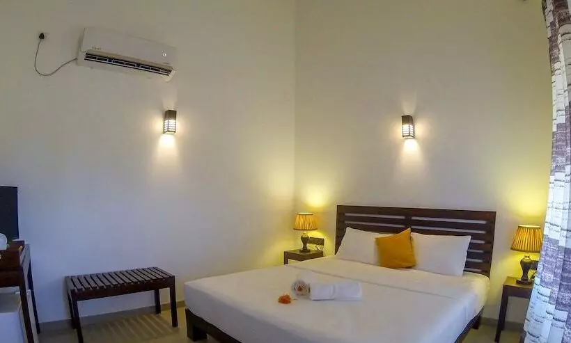 Hotelli Thihawa Eco Huts Yala