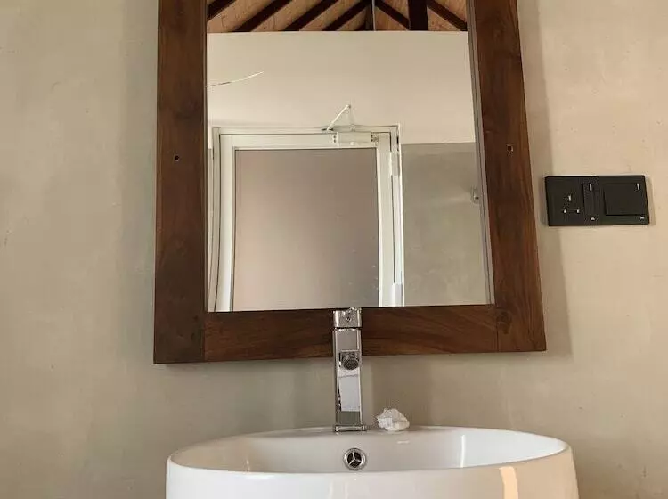 Hotelli Thihawa Eco Huts Yala