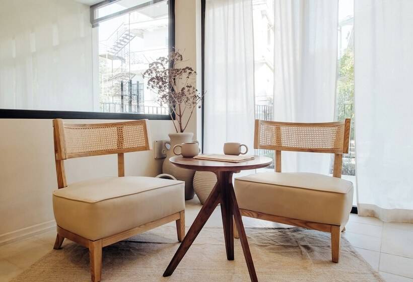 هتل Thymises Boutique