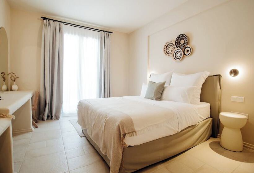 هتل Thymises Boutique