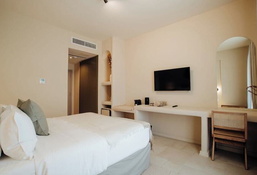 هتل Thymises Boutique