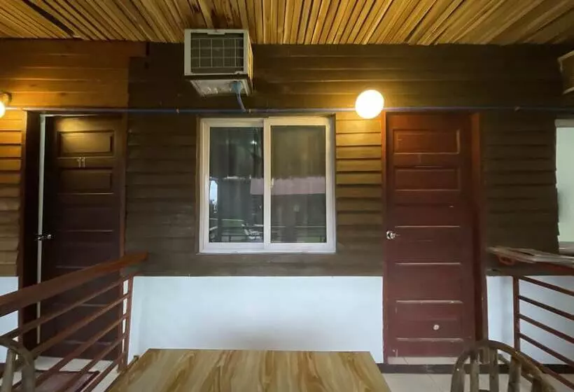 Julz El Nido Inn By Cocotel