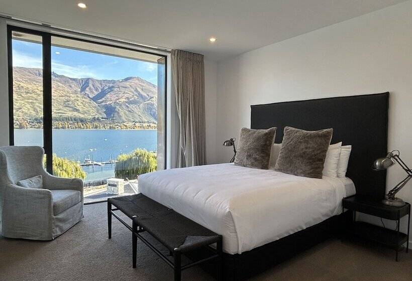 Marina Terrace Apartments