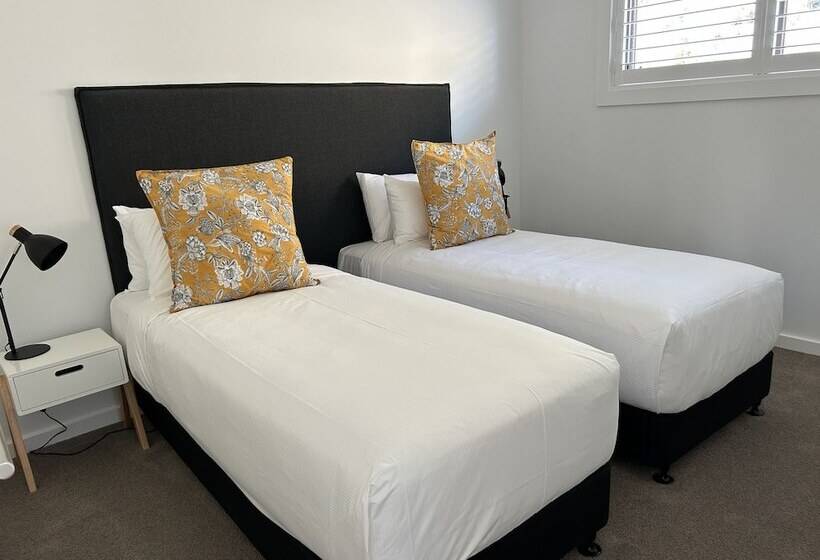 Marina Terrace Apartments