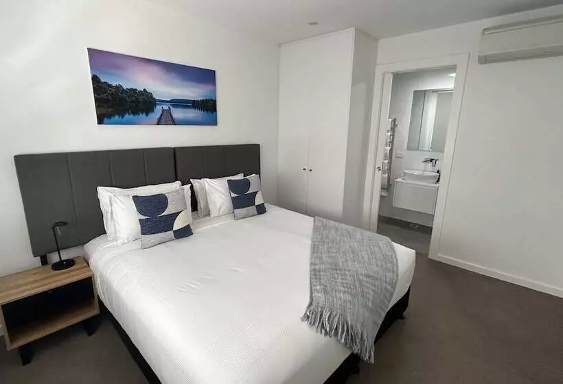 Marina Terrace Apartments