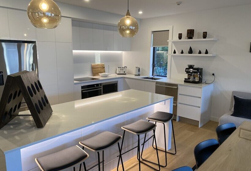 Marina Terrace Apartments